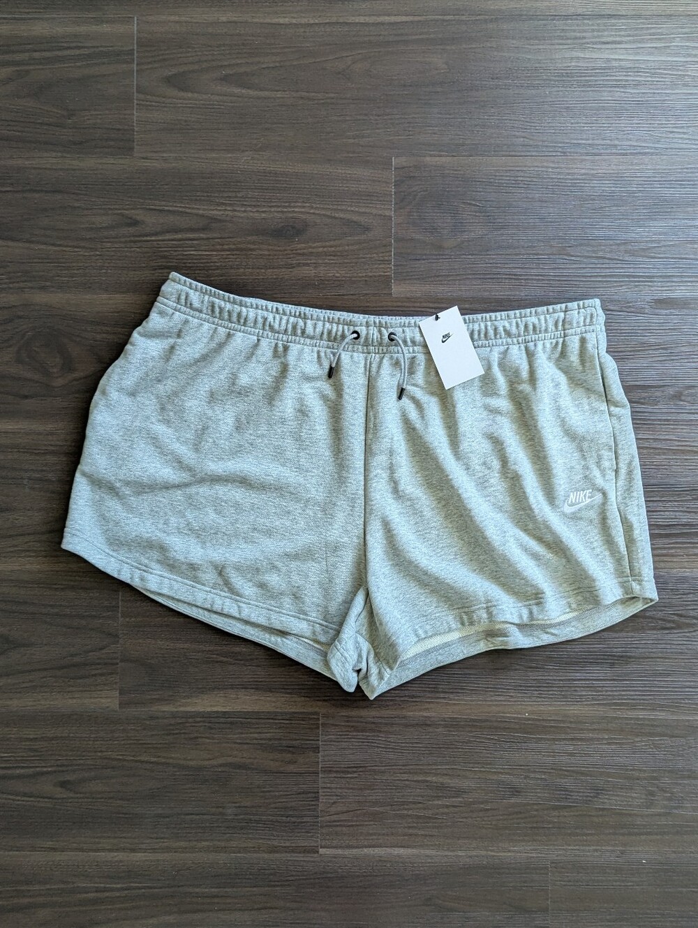 NWT Nike Women’s Plus Size 3X Gray Fleece Shorts Gym Casual Loungewear